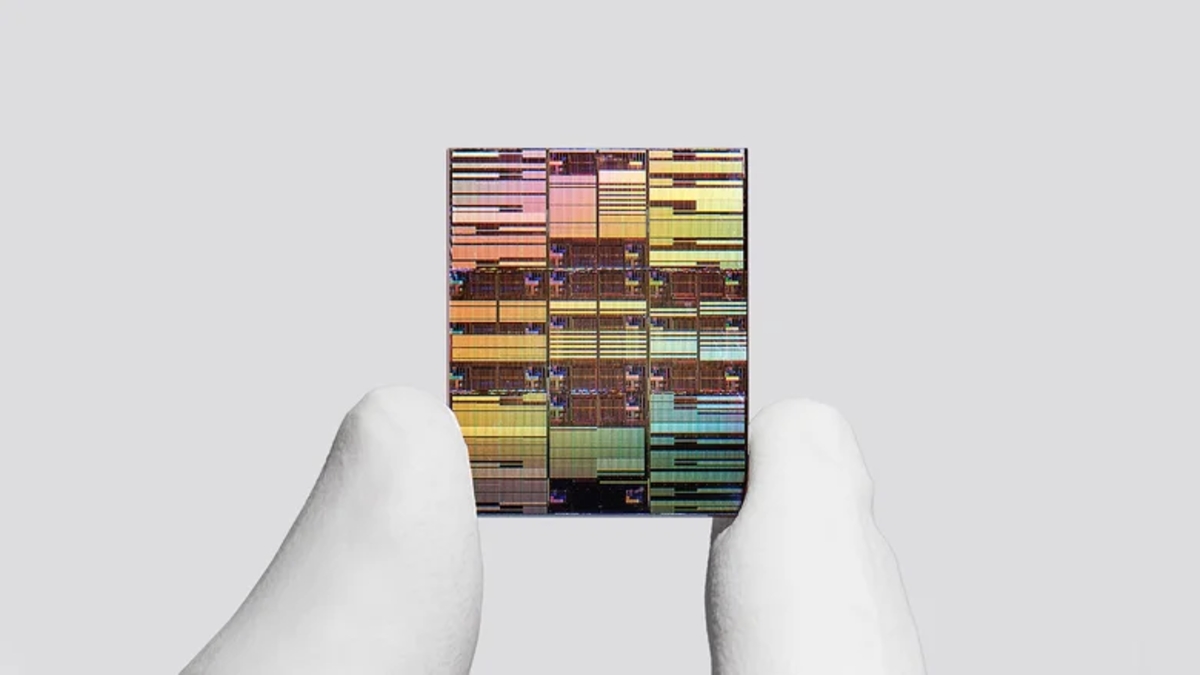IBM announces world's first sub-1 nanometer chip with nanostack technology doubling transistor density