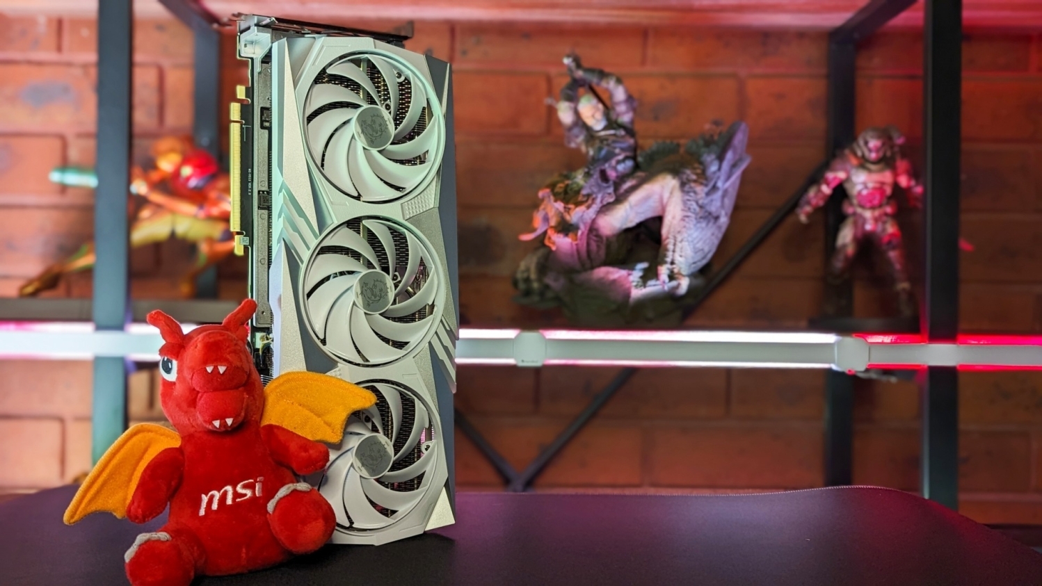 小*子様 GeForce RTX 4070 Ti Gaming X Trio W MSI GeForce RTX™ 4070 Ti GAMING X TRIO 12G