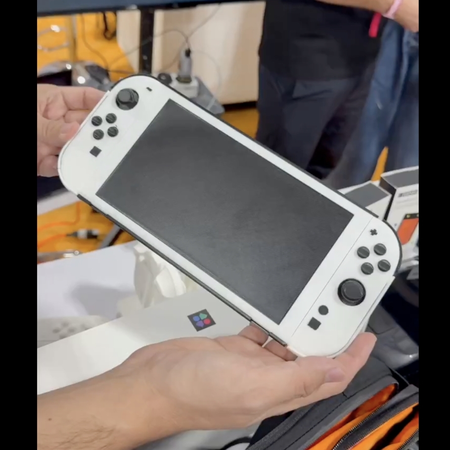 任天堂、通常パッケージより割安で購入できる「Nintendo Switch