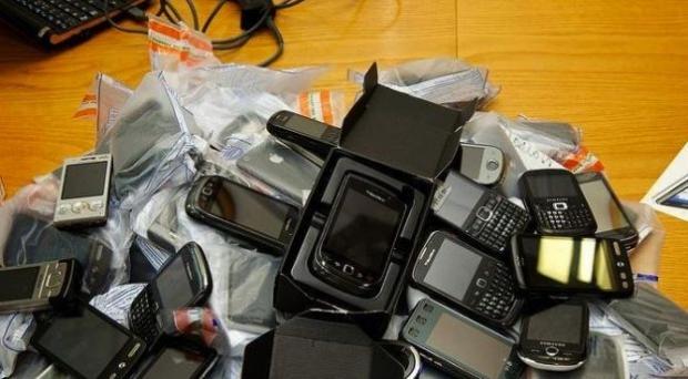 FCC and wireless carriers prepare to blacklist stolen phones | TweakTown.com