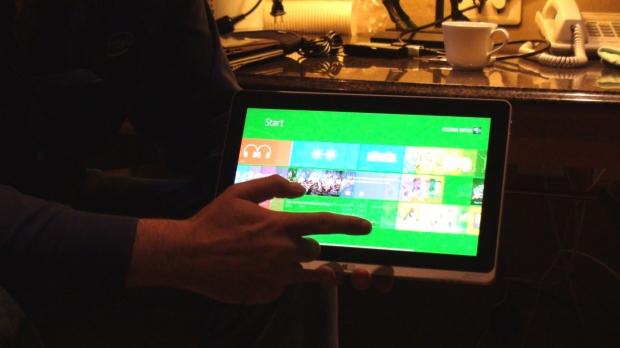 Intel very proud of Acer Iconia W700, shows what a Windows 8 tablet should be like 1 Intel very proud of Acer Iconia W700, shows what a Windows 8 tablet should be like 1