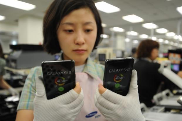 Samsung accused of copying Apple yet again, but this time its for child labor abuse at a Chinese factory | TweakTown.com