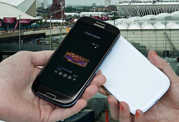 Samsung Galaxy S III makes an appearance in all black, not spotted at a funeral | TweakTown.com Samsung Galaxy S III makes an appearance in all black, not spotted at a funeral | TweakTown.com
