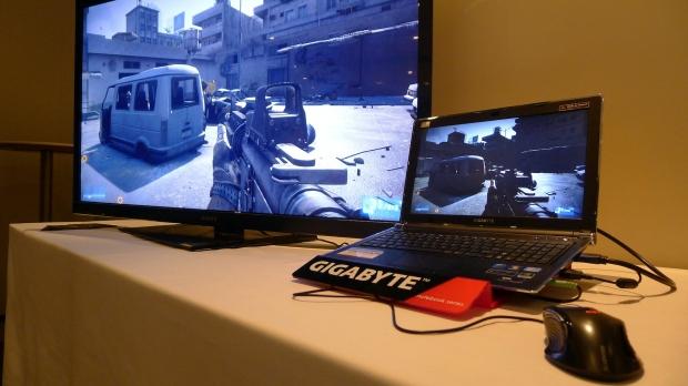 GIGABYTE shows off new P2542G gaming notebook and U2442 Ultrabook 1