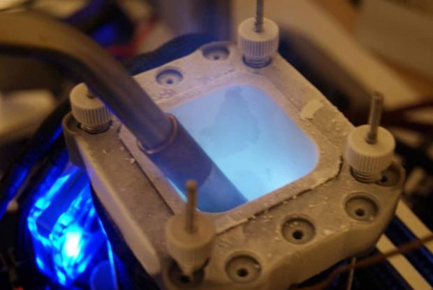 XtremeSystems and TweakTown set PCMark Vantage World Record at FMS 2012 6