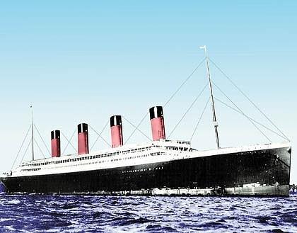 Australian billionaire Clive Palmer set to built full-sized Titanic  replica, doesn't involve Leo