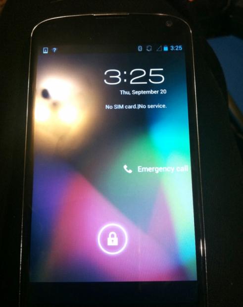 Google employee leaves prototype Nexus 4 at San Francisco bar, oops or clever marketing? 03 Google employee leaves prototype Nexus 4 at San Francisco bar, oops or clever marketing? 03