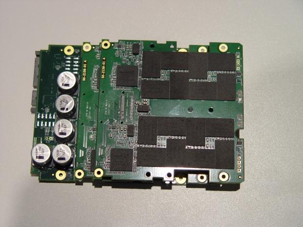 LSI AIS 2012 - Avant Shows Engineering Muscle with New SSD Designs 08 LSI AIS 2012 - Avant Shows Engineering Muscle with New SSD Designs 08