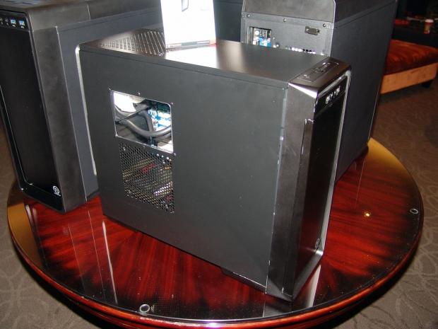 Thermaltake rehashes Chaser MK1 cases and introduces the Urban series at CES 2013 02