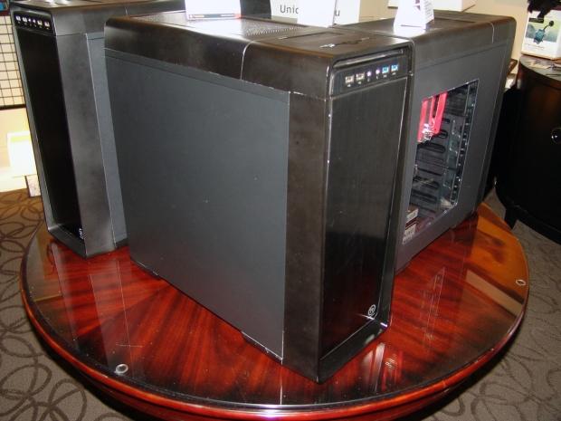 Thermaltake rehashes Chaser MK1 cases and introduces the Urban series at CES 2013 05