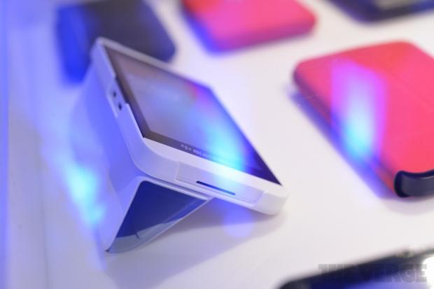 BlackBerry Z10 cases, backup battery charger, and Bluetooth speaker revealed at BB10 Launch Event 1