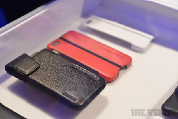 BlackBerry Z10 cases, backup battery charger, and Bluetooth speaker revealed at BB10 Launch Event 5