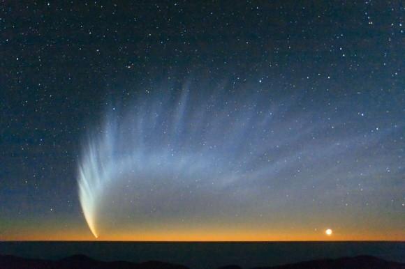 SpaceTT: Comet ISON comes into view in new NASA image, could prove to be largest comet ever seen | TweakTown.com SpaceTT: Comet ISON comes into view in new NASA image, could prove to be largest comet ever seen | TweakTown.com