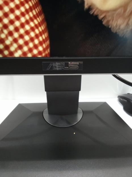 ASUS' new 4K monitor is shaping up beautifully at Computex 2013 05