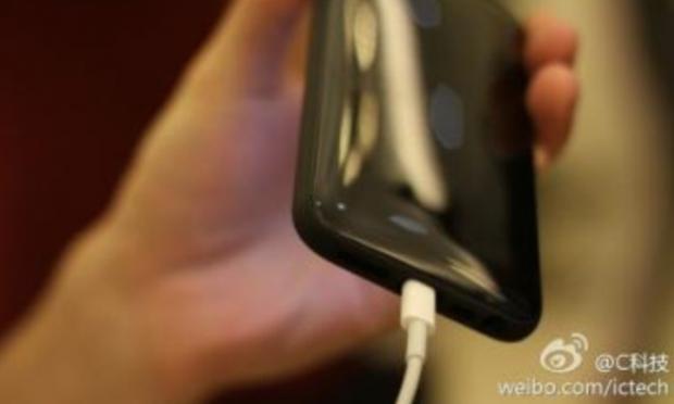 LeakedTT: Image of low-cost iPhone's rear cover have been spotted 1 LeakedTT: Image of low-cost iPhone's rear cover have been spotted 1