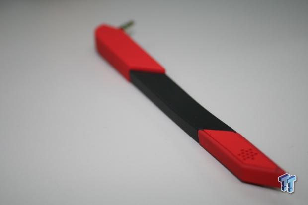 BitFenix enter the audio game with their new Flo headsets 03