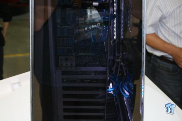 InWin's Tou is an absolutely gorgeous work of art, oh and it's a PC chassis, too 06