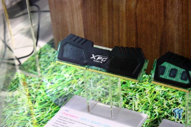 ADATA show color changing RAM heat spreader and more 02