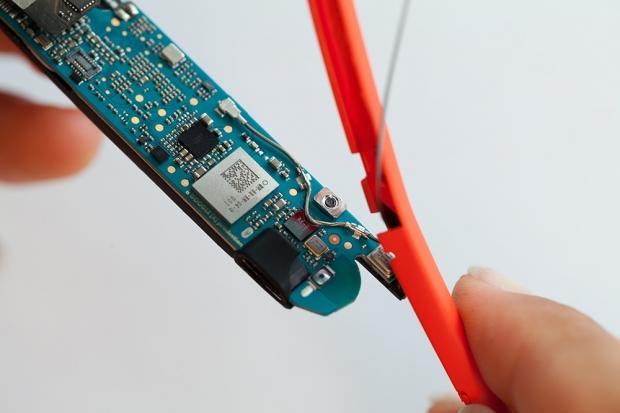 SparkFun Electronics beats iFixit to the punch, becomes first to post a teardown of Google Glass 10 SparkFun Electronics beats iFixit to the punch, becomes first to post a teardown of Google Glass 10