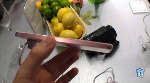Hands-on video with the brand new Huawei Ascend P6, the world's thinnest smartphone 1