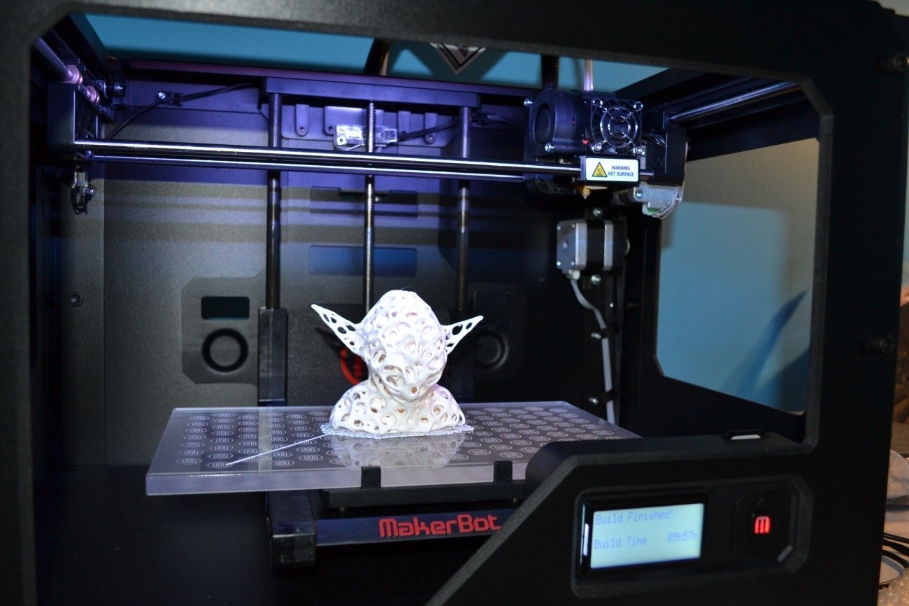 За 4 часа 3d принтер напечатал 64. Разобранный 3д принтер Makerbot. Зд принтер по металлу. 3д принтер в будущем. 3d принтеры будущего.
