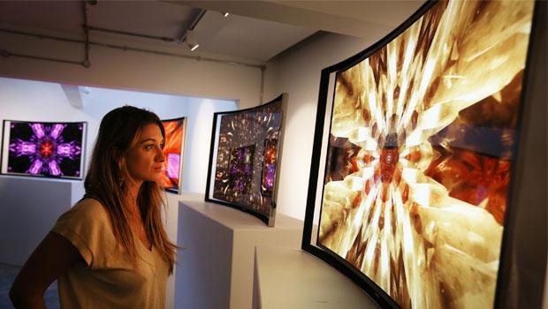 4K TVs to halve in price within twelve months claims UK retailer | TweakTown.com