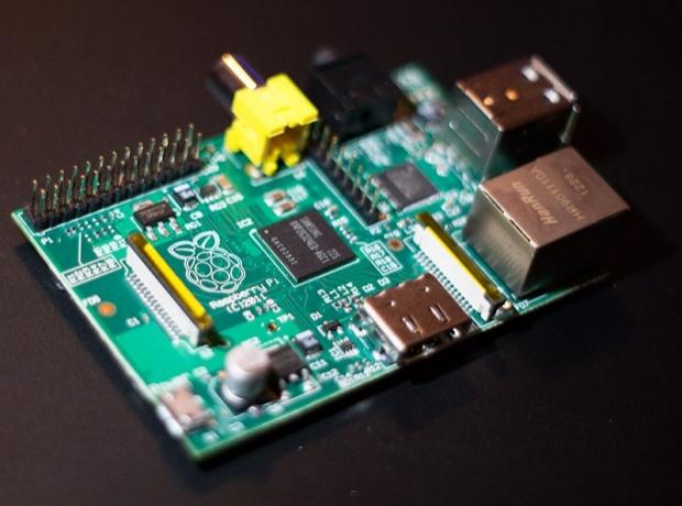 Sixense says that its STEM system will support the Raspberry Pi 2 Sixense says that its STEM system will support the Raspberry Pi 2