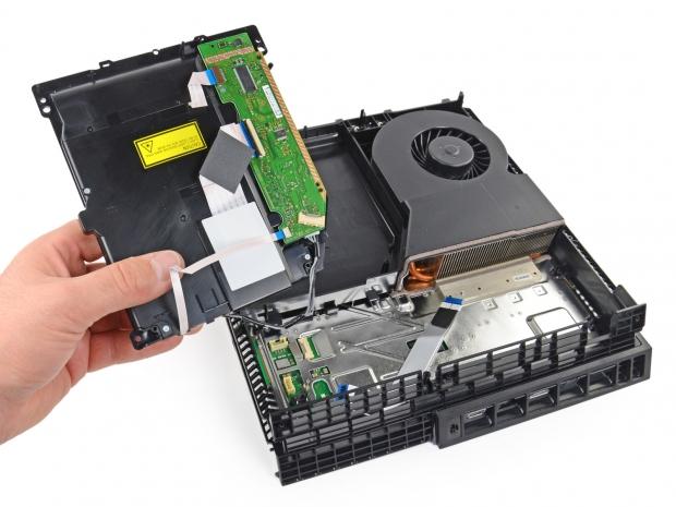 Sony's Playstation 4 gets torn apart by iFixit, is basically a PC 3 Sony's Playstation 4 gets torn apart by iFixit, is basically a PC 3