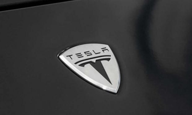 Open enlarged image Tesla Motors to launch driverless car before 2017 | TweakTown.com