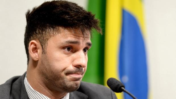 Open enlarged image Guardian editor threatened with terrorism charges over Snowden leaks | TweakTown.com
