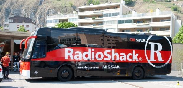 RadioShack to close 1,100 stores nationwide, continuing to unravel | TweakTown.com