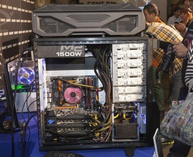 GIGABYTE gets wet unveiling its new WaterForce VGA cooling solution