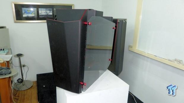 Open Gallery In Win's new S-Frame case, an incredible work of art at $799 02