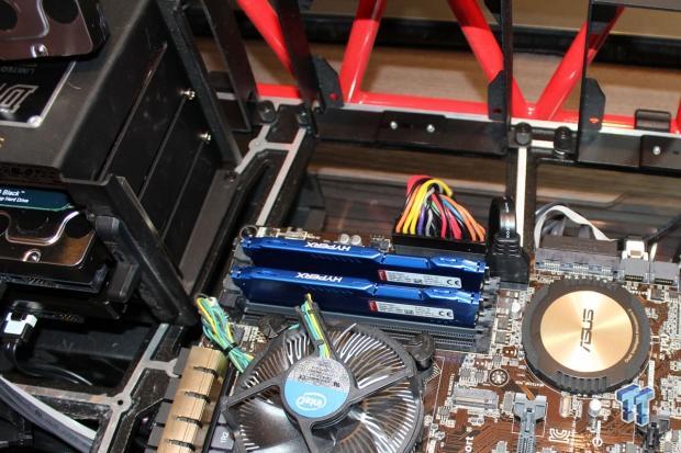 WD demonstrates new PCIe SATA Express HDD at Computex 2014 04