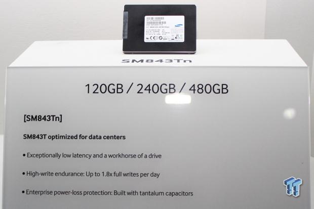 Samsung lance une barette SSD de 8 To pour les datacenters - ZDNet