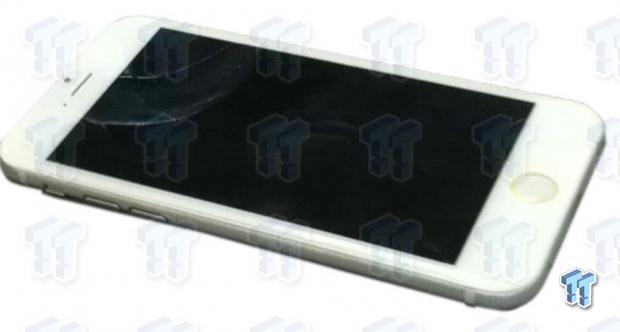 Is this Apple's upcoming 4.7-inch iPhone 6 smartphone? Photos inside 1