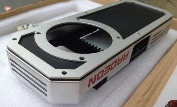 Open enlarged image AMD rumored to launch its new Radeon R9 380X early next year | TweakTown.com