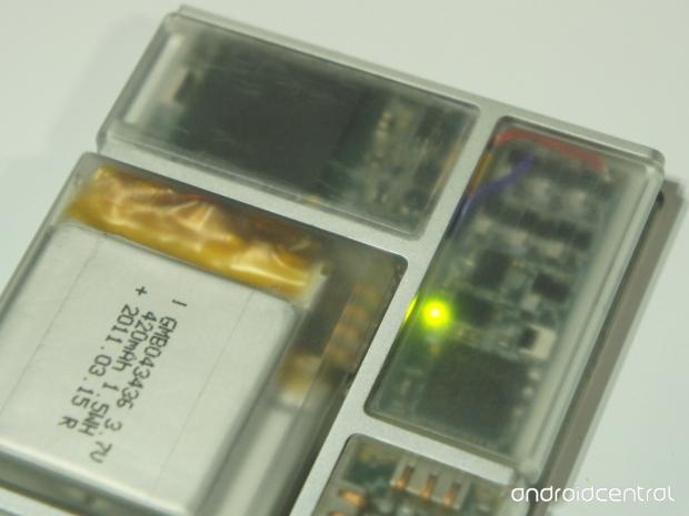 Google's modular smartphone, Project Ara, smiles for the camera 10