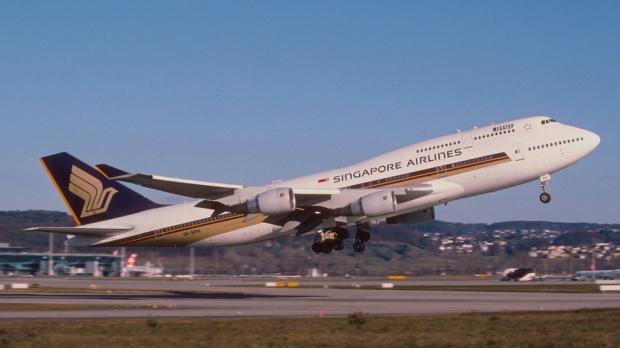 Singapore Airlines passenger shocked with $1171 in-flight Wi-Fi bill 02
