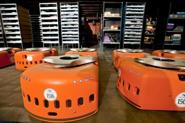 Open enlarged image Amazon has fleet of 10,000 robots helping fulfill orders in warehouses | TweakTown.com