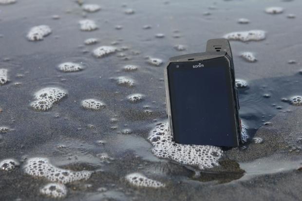 Meet the Sonim XP7 Extreme, the 'world's most rugged' Android phone 03
