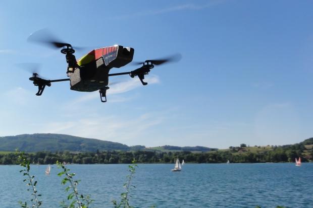 Open enlarged image Demand for drone pilots increasing, with salaries starting at $100K | TweakTown.com