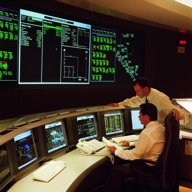 Report claims Iranian hackers focused on airlines, energy utilities 01