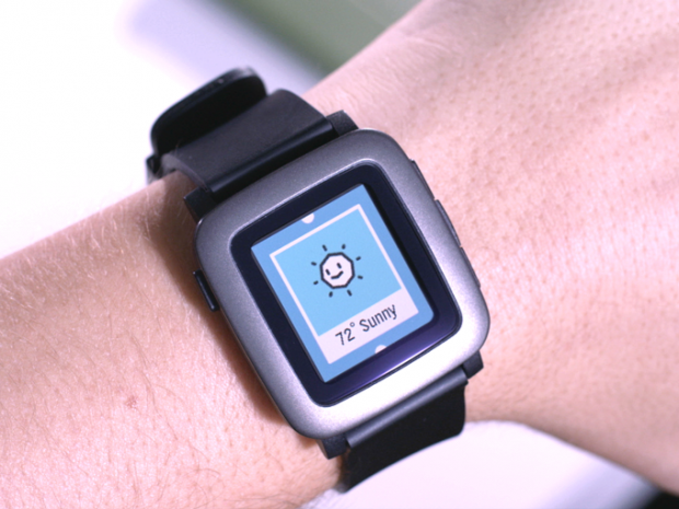 Pebble raises over $5m in less than 24 hours for its new smartwatch | TweakTown.com