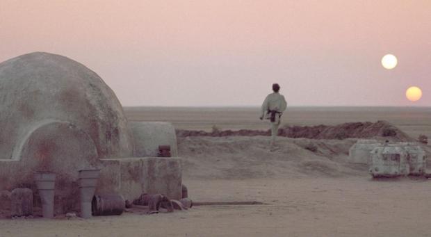 'Star Wars' Tatooine set now a terror warzone | TweakTown.com