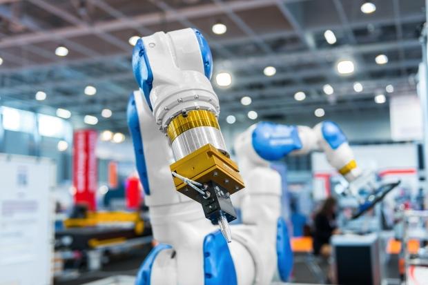 Open enlarged image Small businesses adopting robots, and more concern jobs are at risk | TweakTown.com