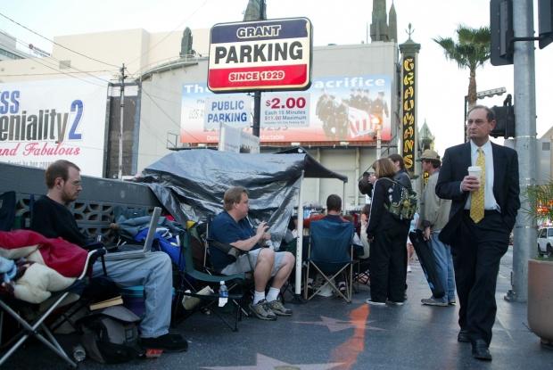 With a long break between episodes, take a look back at Star Wars fans 022