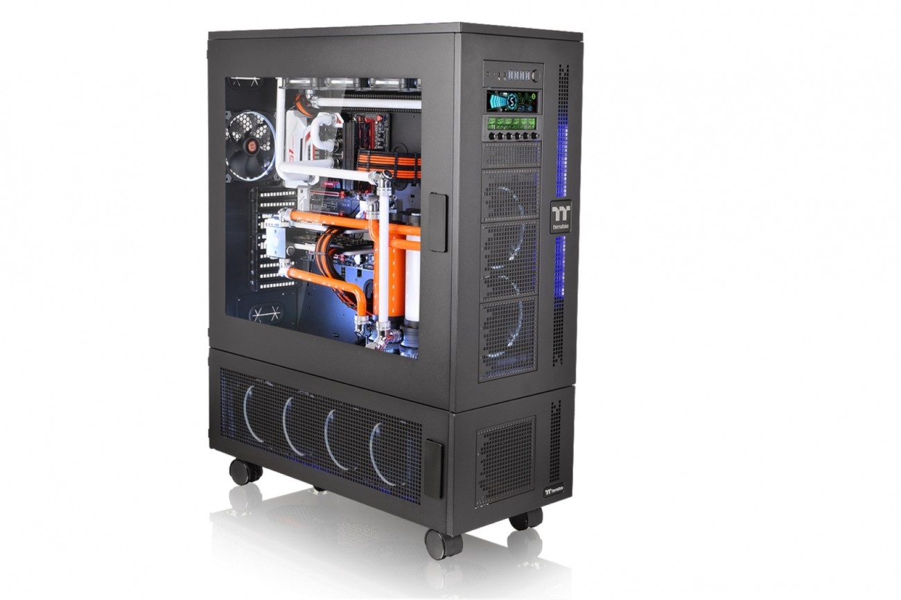 Postbode Fruit groente Clam Thermaltake's Core W100 and WP100 gigantic cases can fit 20 HDD cages |  TweakTown