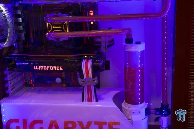 GIGABYTE goes Xtreme with RGBs at CES 2016 06