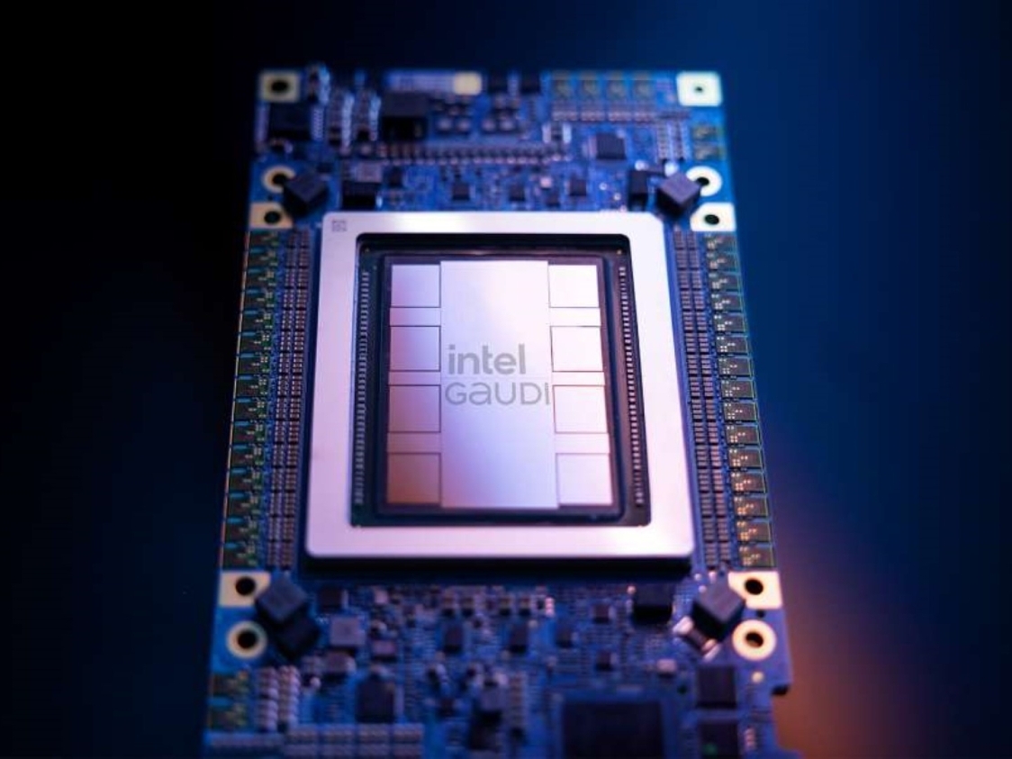 宇宙屋 Channel lake frigid 3枚 Intel Launches 144-core 'Sierra Forrest' Xeon 6 CPUs